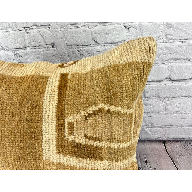 Turkish 20 x 20 Rug Pillow Istanbul Seraphic Turkish Pillow Cushion Cover For Sale - Image 3 of 4