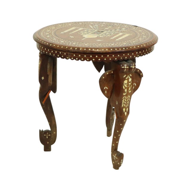 Anglo-Indian Taj Mahal Side Table in Teak, 1950s For Sale - Image 3 of 18