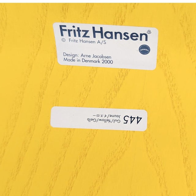 Yellow Vintage Series 7 Chairs by Arne Jacobsen for Fritz Hansen, Set of 2 For Sale - Image 8 of 9