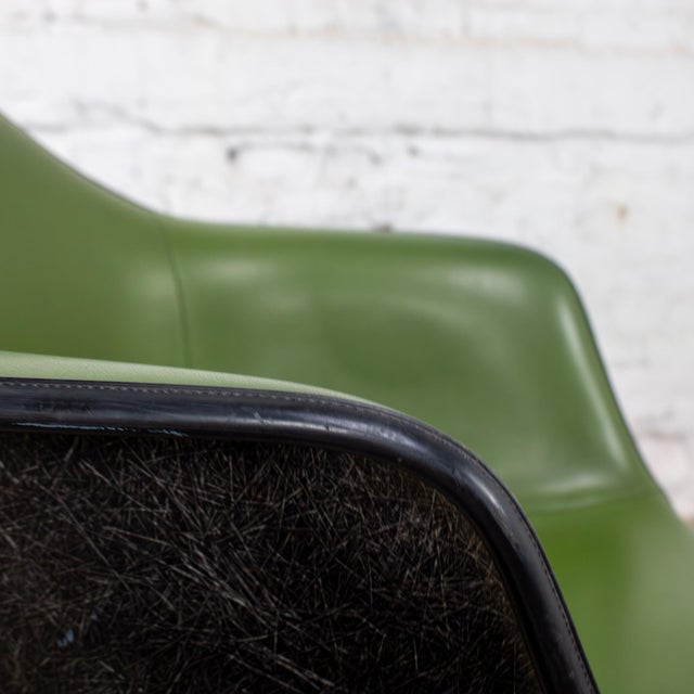 1971 MCM Eames Herman Miller Molded Fiberglass Shell Armchair Upholstered Green Naugahyde Galvanized H Base For Sale - Image 13 of 18