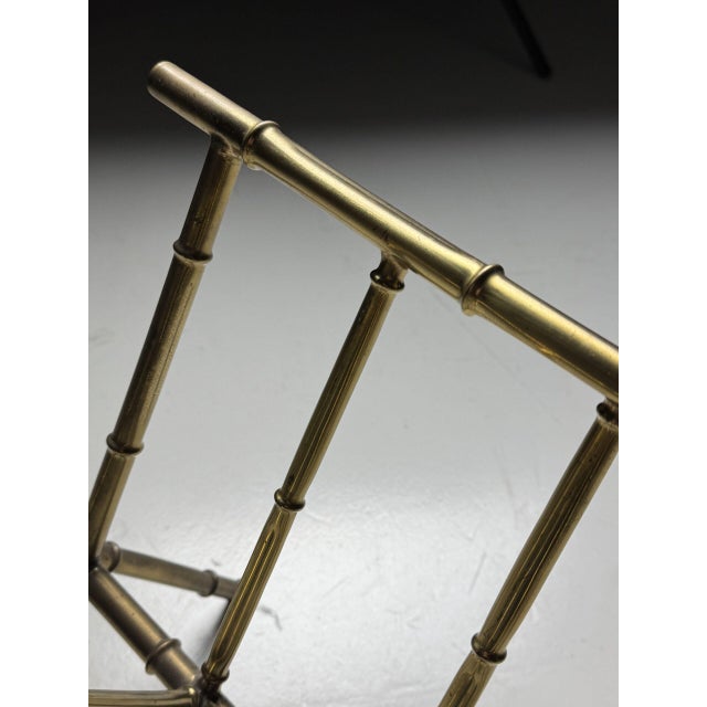 Reading rack / magazine rack. with metal faux bamboo frame. 20th century. Dimensions: H39 x W47 x D25