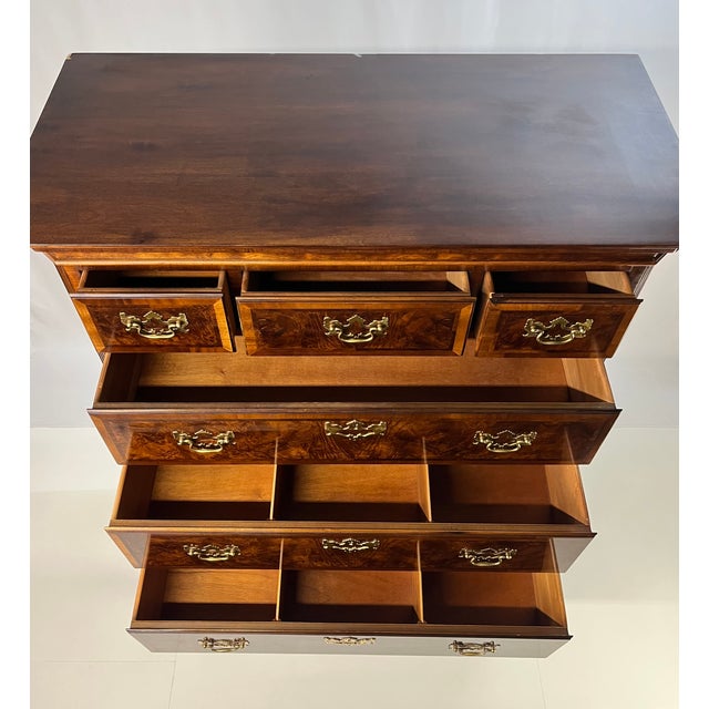 Late 20th Century Henredon Aston Court Banded Mahogany and Burlwood Chest on Chest For Sale - Image 9 of 17