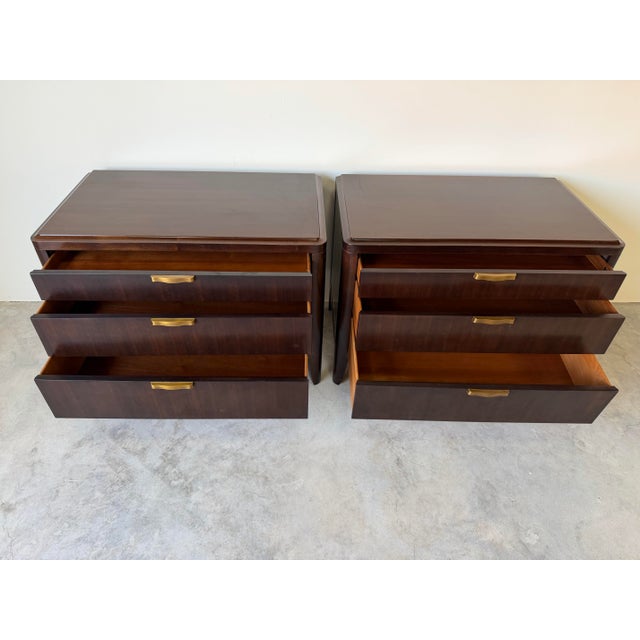 Elegant and timeless, this pair of Barbara Barry for Henredon nightstands showcases refined craftsmanship and minimalist...