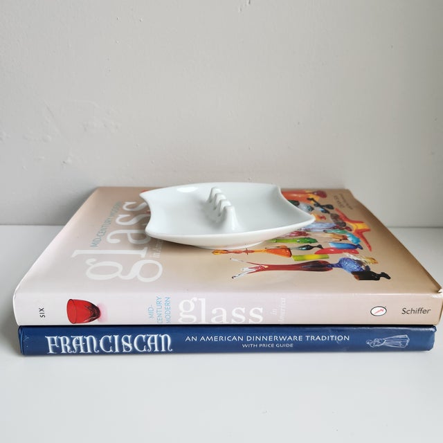 Mid-Century Modern Vintage Mid Century Modern Porcelain White Ashtray For Sale - Image 3 of 6