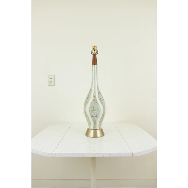 Mid Century Modern Teal & White Ceramic Table Lamp For Sale - Image 6 of 7
