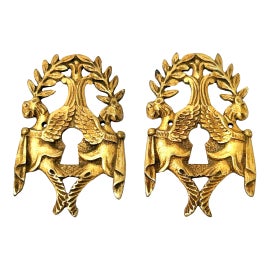 Example of Keyhole Plates