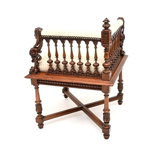 Mid 19th Century Antique Victorian Carved Walnut Corner Chair, 1860 For Sale - Image 5 of 11