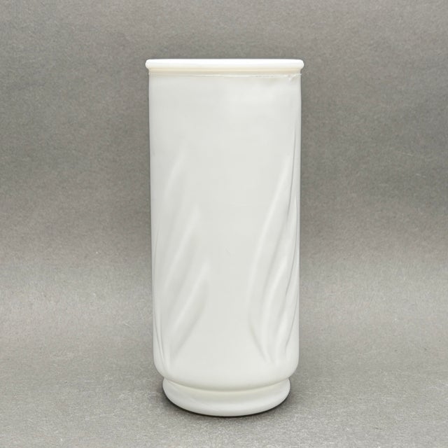 Vintage Mid-Century White Milk Glass Swirl Cylinder Vase For Sale - Image 4 of 8
