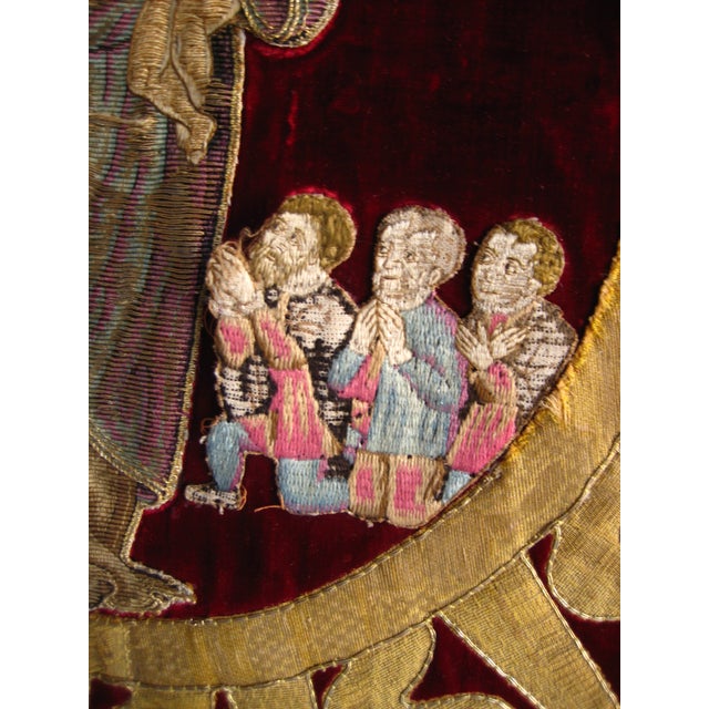 Spanish Altar Embroidery Ornement of Virgin and Child , 18 Century For Sale - Image 9 of 17