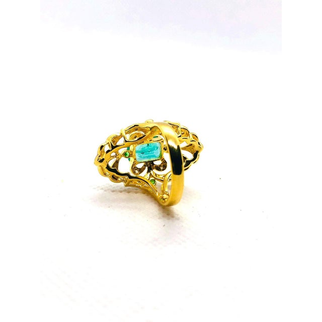 Bochic “Capri” Vintage Natural Diamond & Emerald Vintage Retro Ring Set In 18K For Sale - Image 11 of 11
