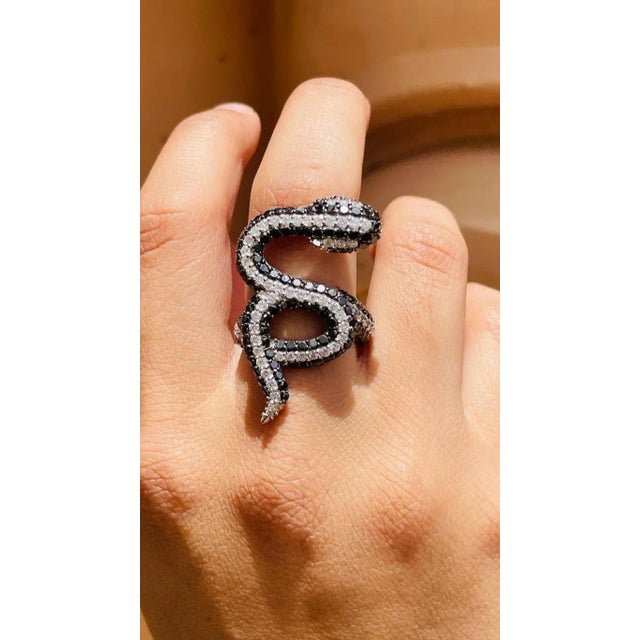 18k Gold Serpent Ring Size 7 With 3.8 Carats Natural Diamond Accents by VRJewels For Sale - Image 11 of 17
