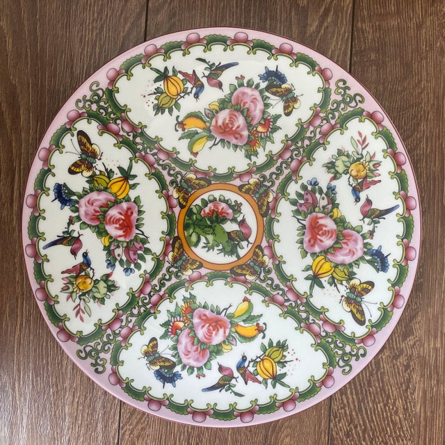 Contemporary Famille Rose Bone China Charger Plates – Chinoiserie Floral (Set of 4) For Sale - Image 4 of 4