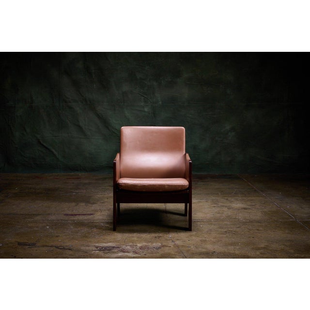 Italian Pair of 917 Lounge Chairs by Afra & Tobia Scarpa, 1970s For Sale - Image 3 of 5