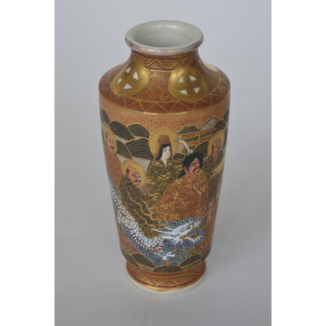 Early 20th Century Set of Four Japanese Satsuma Earthenware Vases, Meiji–Taisho Period (1900-1920) For Sale - Image 5 of 9