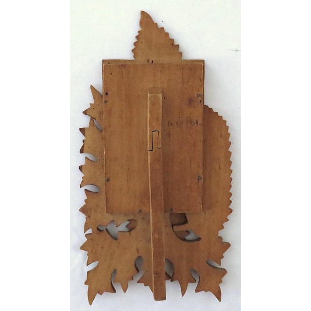 FREE SHIPPING ANYWHERE IN THE CONTINENTAL US! This is a vintage one-of-a-kind picture frame. Carved wood or possibly a...