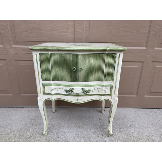 Baker Furniture Company Vintage French Provincial Cream & Sage Green Painted Nightstand With Botanical Decoration For Sale - Image 4 of 14