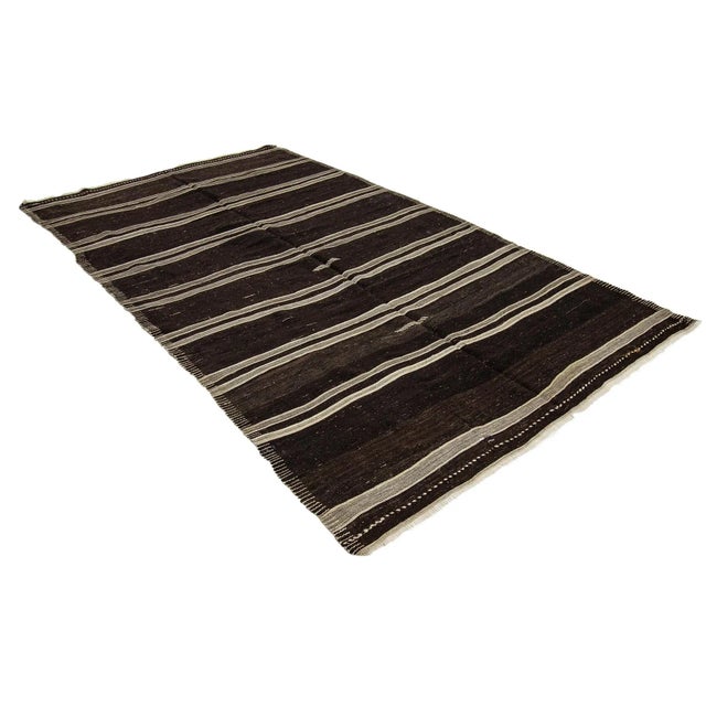 1960s Vintage Handwoven Kilim Rug- 7′4″ × 11′7″ For Sale - Image 4 of 7