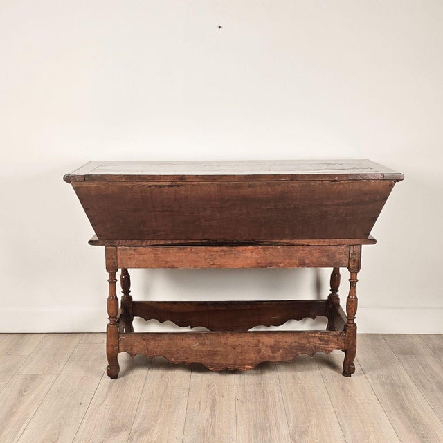 French Provincial Walnut Dough Bin, Circa 1800 For Sale - Image 4 of 12