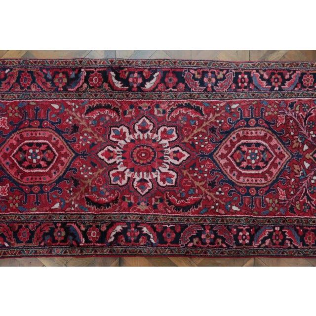 Middle Eastern Rug from Heriz For Sale - Image 6 of 8