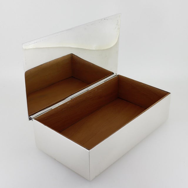 Mid 20th Century Mid-Century Tiffany & Co. Sterling Silver Wood Lined Dresser or Table Box For Sale - Image 5 of 18