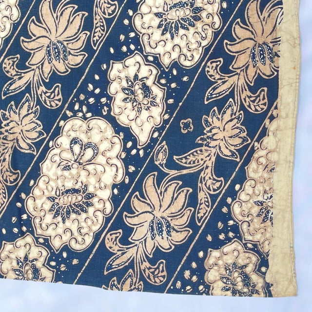 Early 20th Century Early 20th Century African Floral Cotton Fabric 92x40Inch MATTER COLLECTION For Sale - Image 5 of 6