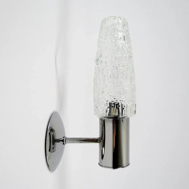 Mid-Century Modern Glass and Chrome Metal Wall Lamps, 1960s, Set of 2 For Sale - Image 3 of 8