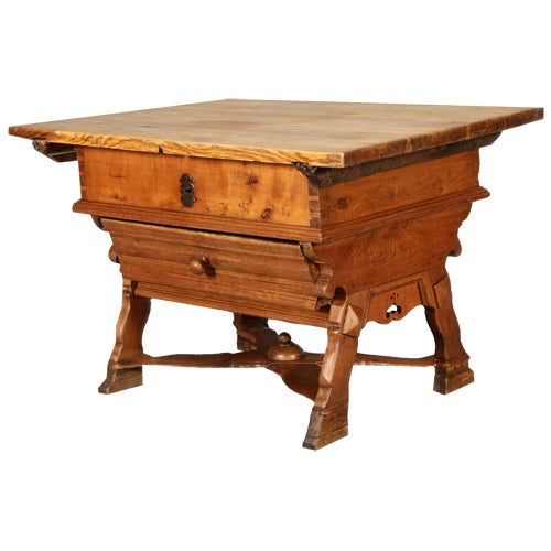 Antique Box Dining Table in Oak, 1700s For Sale