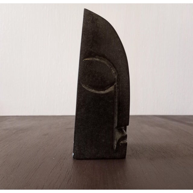 Gemstone Luke Office Signed Shona Springstone Sculpture – Modernist Stylized Head For Sale - Image 7 of 10