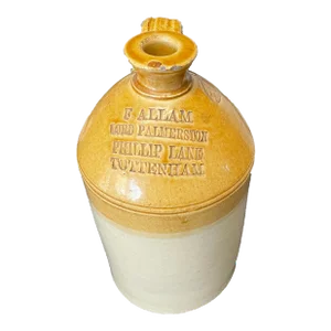19th Century English Crock With Handle