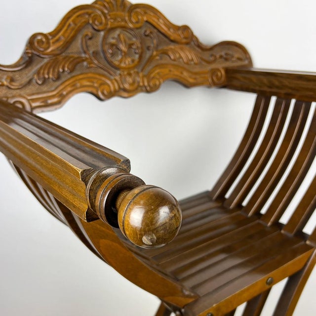 Antique Savonarola Chair in Carved Wood For Sale - Image 4 of 12