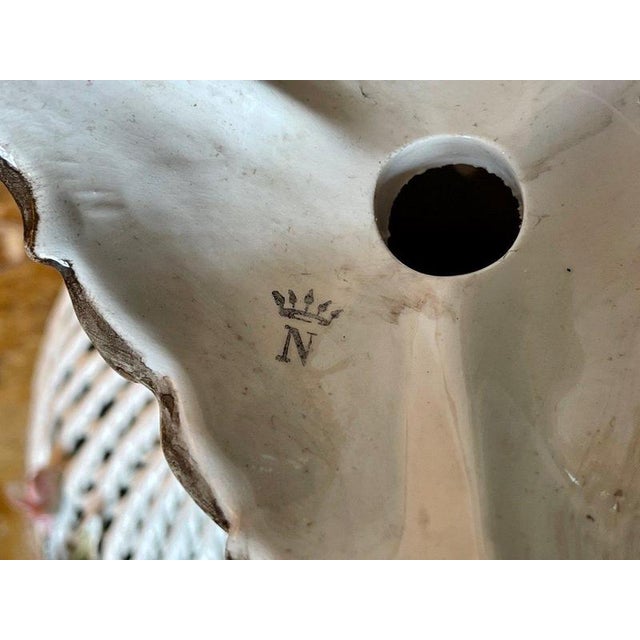 Gold Porcelain Footed Potpourri Bowl from Capodimonte For Sale - Image 8 of 9