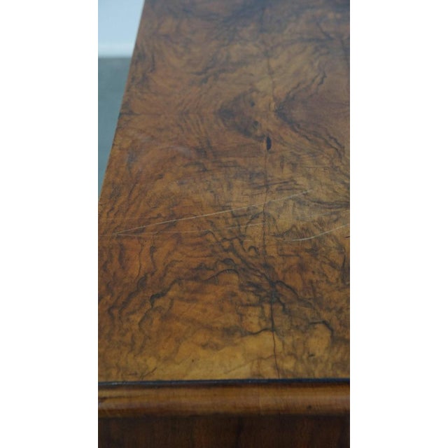 18th Century Baroque Organ-Curved Burr Walnut Wooden Chest of Drawers For Sale - Image 14 of 15