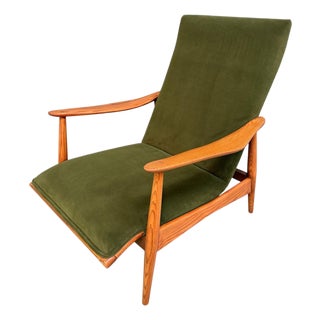 Heywood-Wakefield High-Back Lounge Chair, Sculpted Oak Frame, Olive Fabric 1960s For Sale