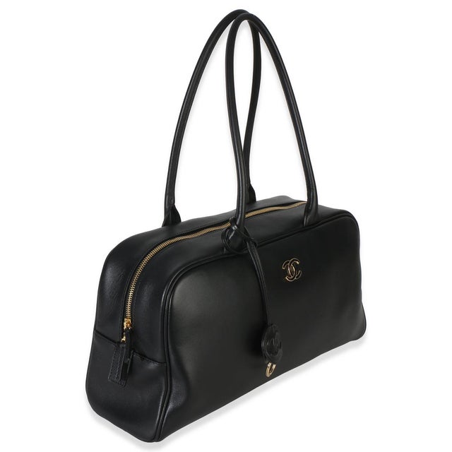 Contemporary 26P Black Calfskin Large Bowling Bag For Sale - Image 3 of 8