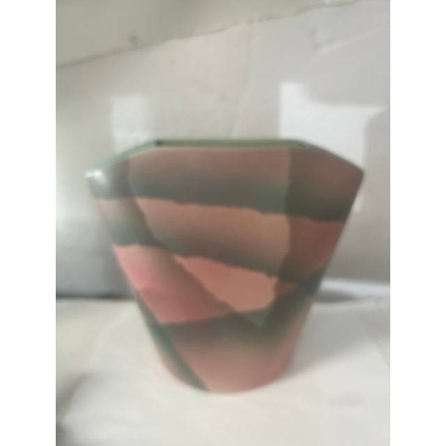 1980s 80s Postmodern Art Deco Vase by John Bergen Studio For Sale - Image 5 of 7