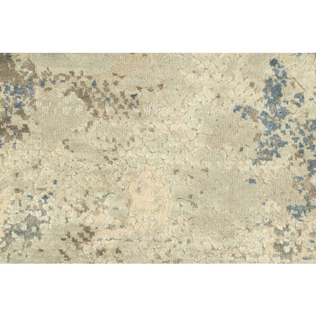 Abstract Rug & Kilim’s Gift-Size Abstract Rug in Cream and Blue All Over Pattern For Sale - Image 3 of 8