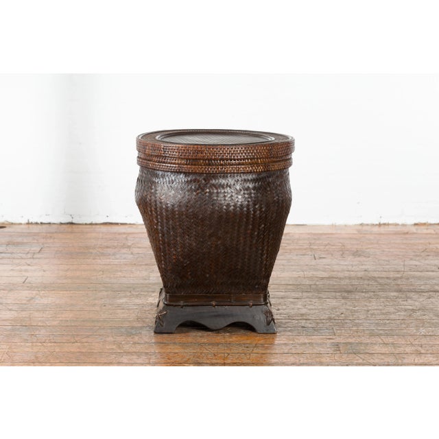 Chinese Vintage Hand-Stitched Rattan Basket with Round Top and Dark Patina For Sale - Image 9 of 13