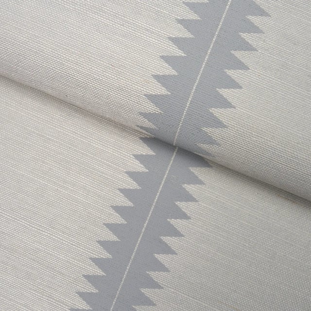 Schumacher SAMPLE - Schumacher Bristle Stripe Sisal Wallpaper In Dove For Sale - Image 4 of 5