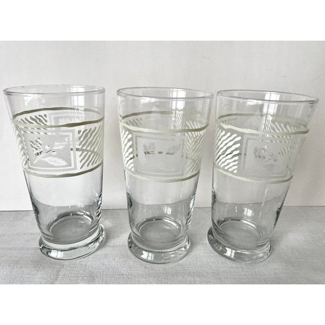Vintage Pfaltzgraff Sierra Glassware 16oz Iced Tea/Water Tumbler White Embossed Leaf Set of 3 For Sale - Image 10 of 10