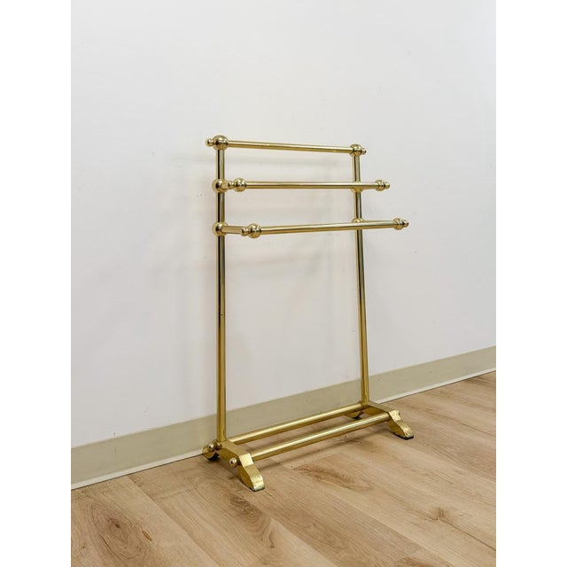 Vintage Polished Brass Three-Tier Freestanding Towel Rack Ball Finials Atomic For Sale - Image 4 of 10