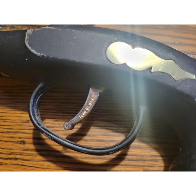 Vintage Mid-Century Pistol-Shaped Lighter For Sale - Image 4 of 12