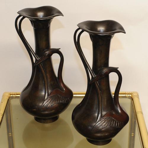 Japanese Meiji-Era Bronze Crane Vase, 1900 For Sale - Image 3 of 11