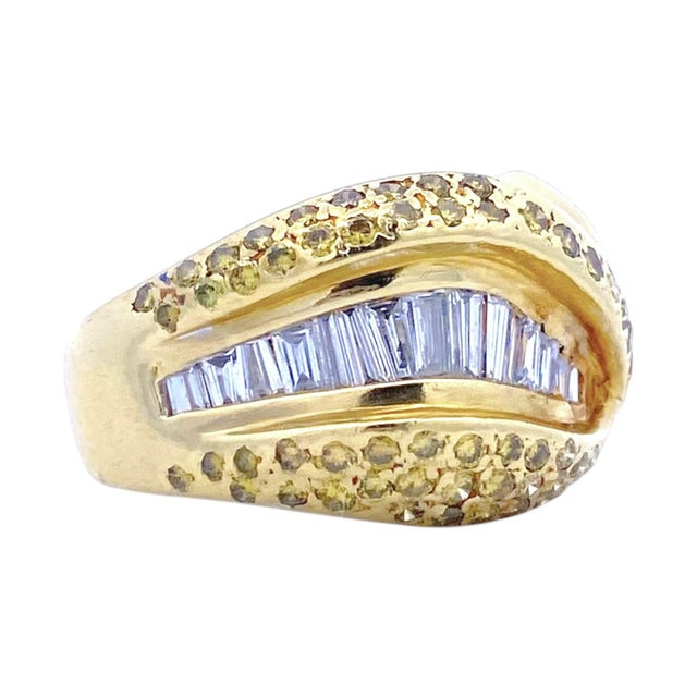Late 20th Century Vintage 18k Gold Snake Style Yellow and White Diamond Ring, Size 8.5 For Sale In Las Vegas - Image 6 of 9