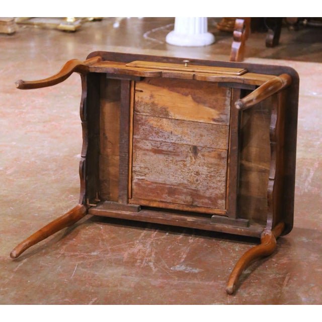Early 19th Century French Louis XV Provençal Walnut Side Table With Drawer For Sale - Image 13 of 13