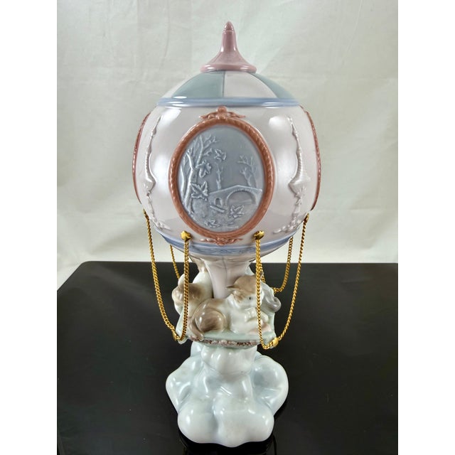 1990s Lladro 6522 "Through the Clouds" Kittens in a Hot Air Balloon For Sale - Image 5 of 8
