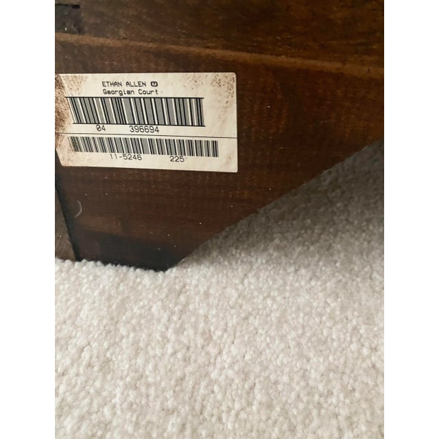 Auburn Late 20th Century Exquisite Ethan Allen Georgian Court Cherry Pair of Bedside Chests Excellent Condition For Sale - Image 8 of 10