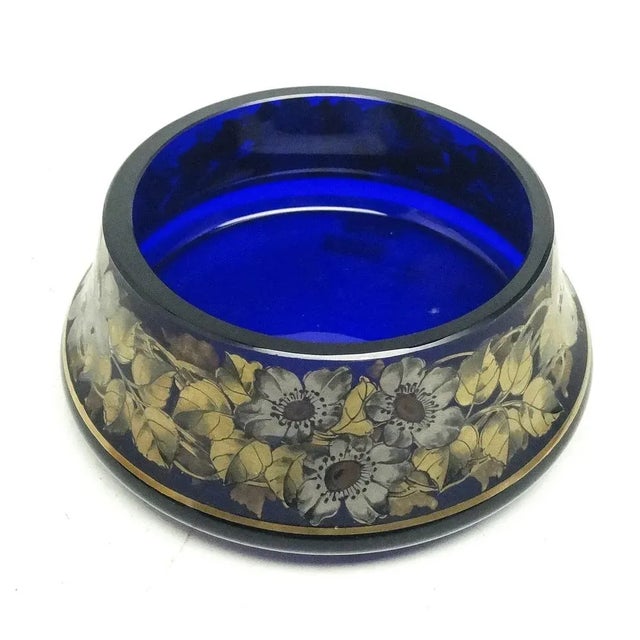 German Biedermeier Hand-Painted Bowl on Stand from Ergermann, 1890s, in Very Good conditions. Designed 1890 to 1919 I have...