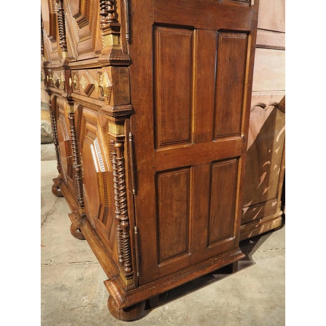 French Rare 17th Century Oak and Brass 4-Door Buffet From Saint-Malo, France, C. 1690 For Sale - Image 3 of 13