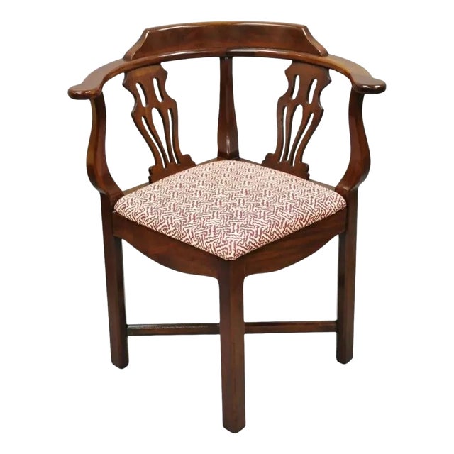 Mid 20th Century Vintage Mahogany Georgian Chippendale Style Corner Chair by Statesville Ross For Sale