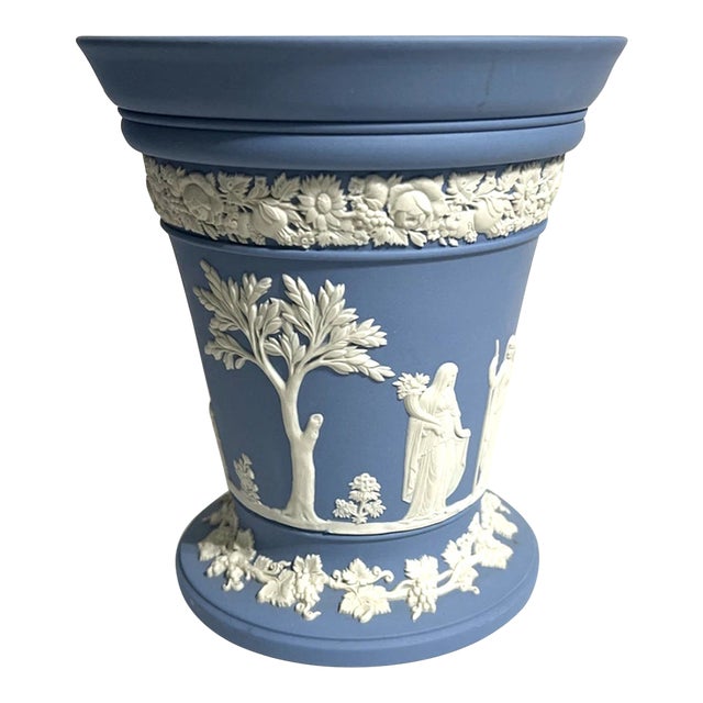 Wedgwood Classic Matte Blue Jasperware Vase With Frog For Sale